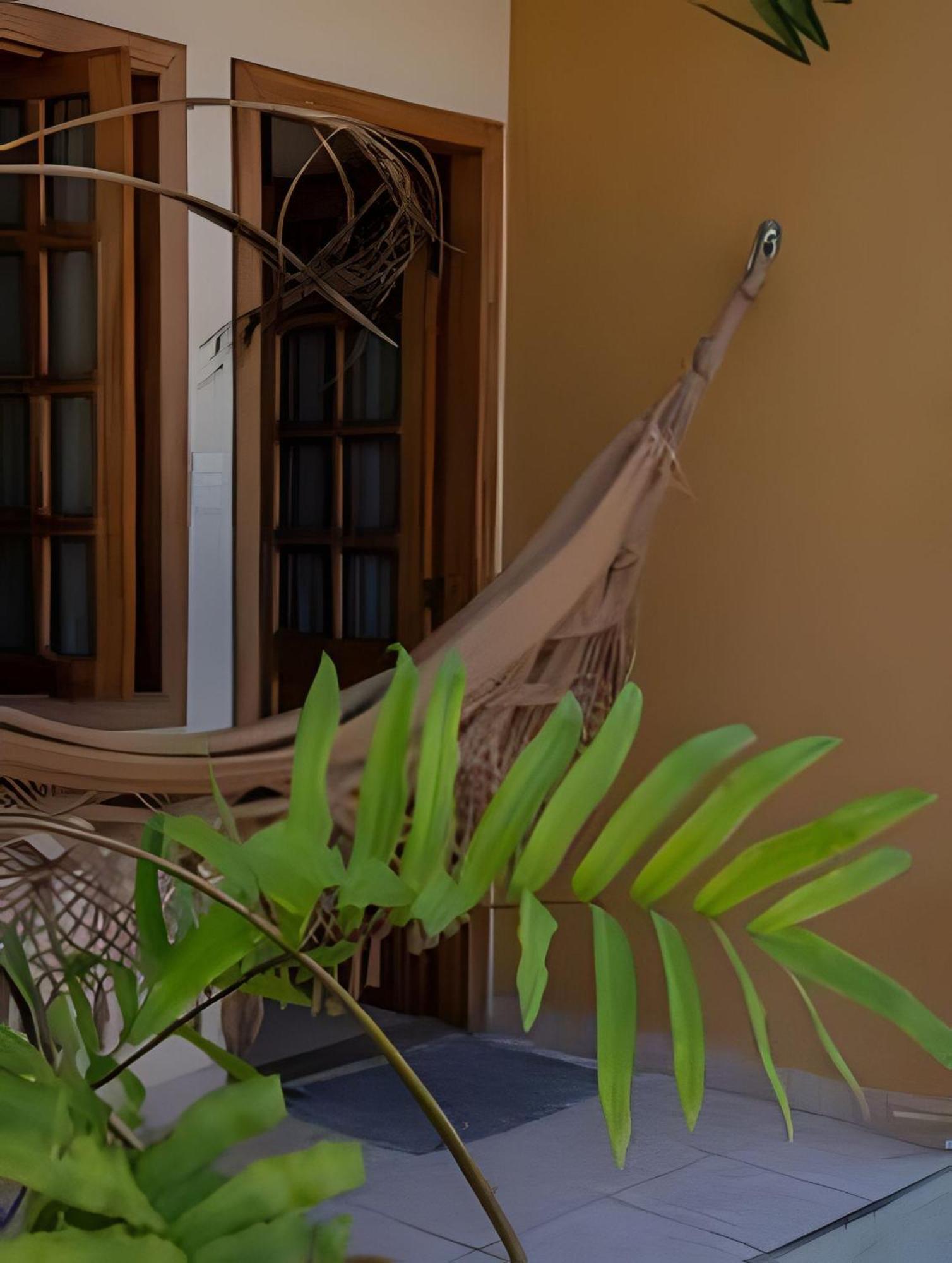 Em Frente A Praia De Taperapuan; Piscina; 1 Quarto; Wifi 300 Mbs; Estacionamento Gratuito 1 Veiculo Porto Seguro Esterno foto
