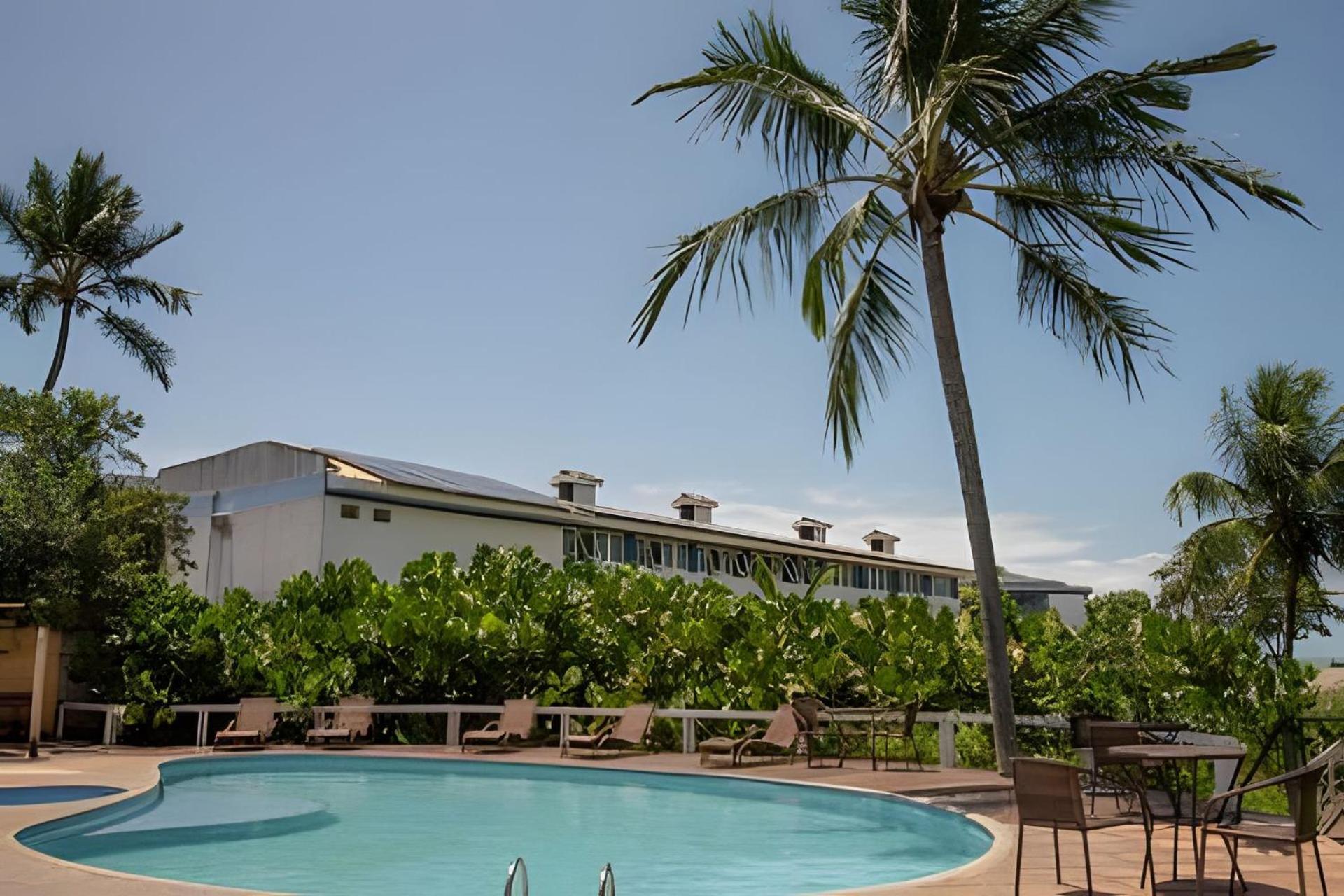 Em Frente A Praia De Taperapuan; Piscina; 1 Quarto; Wifi 300 Mbs; Estacionamento Gratuito 1 Veiculo Porto Seguro Esterno foto