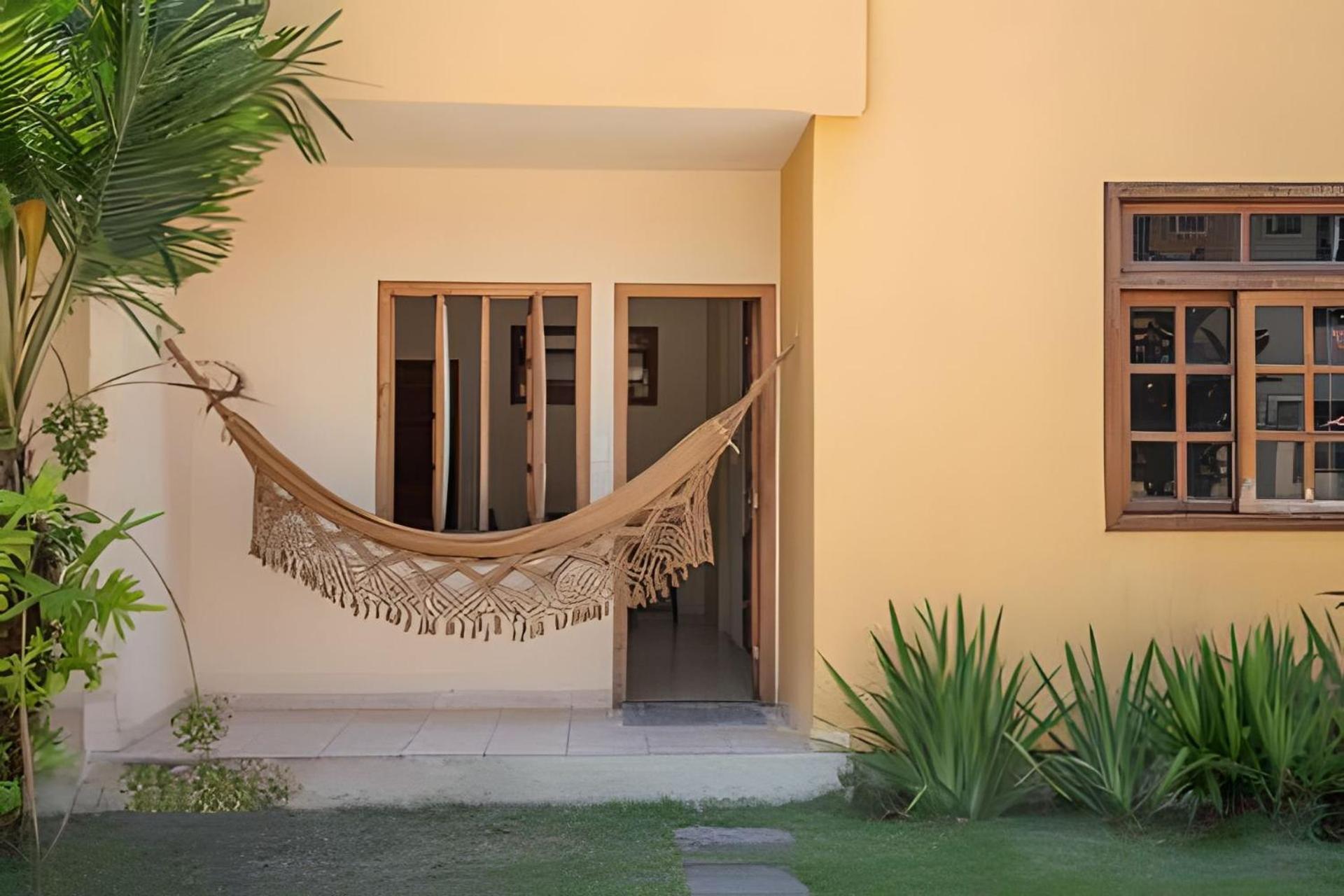Em Frente A Praia De Taperapuan; Piscina; 1 Quarto; Wifi 300 Mbs; Estacionamento Gratuito 1 Veiculo Porto Seguro Esterno foto